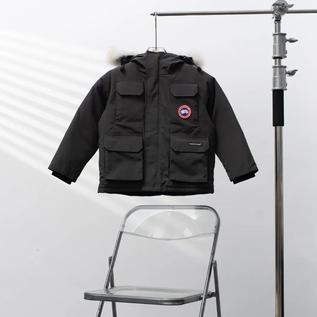 P660 CANADA GOOSE丨Canada Goose C08 children's clothing, children's hooded down jacket Color: graphite Size: 110-160